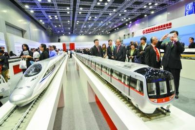 中國高鐵體驗展亮相吉隆坡 VR/AR架起中國馬來西亞友好關(guān)系