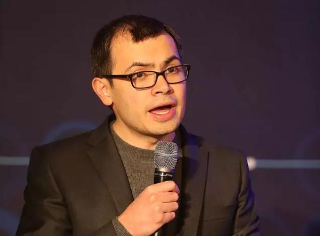【AlphaGo明日首戰(zhàn)柯潔】DeepMind 哈薩比斯傳奇：從16歲劍橋神童到AI超級(jí)英雄