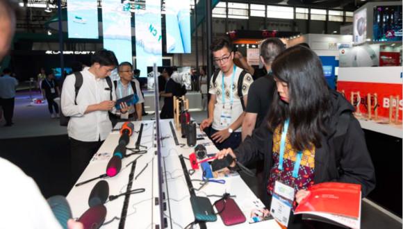 飛利浦娛樂影音在CES Asia展示家庭影院、耳機等新品
