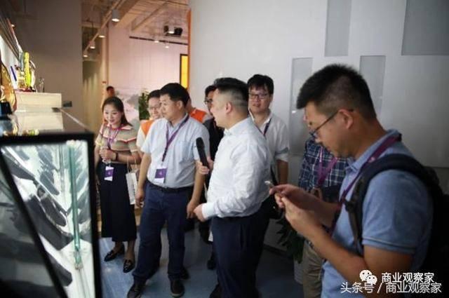 擁有2000家門店的樂語通訊開啟了一個關鍵性布局
