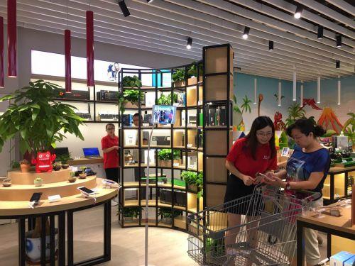 京東宣布年內(nèi)建設(shè)300家3C零售體驗店 重構(gòu)零售業(yè)格局