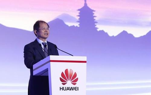 華為徐直軍：攜手運營商共同打造一個敏捷、體驗好的B2B專線業(yè)務(wù)