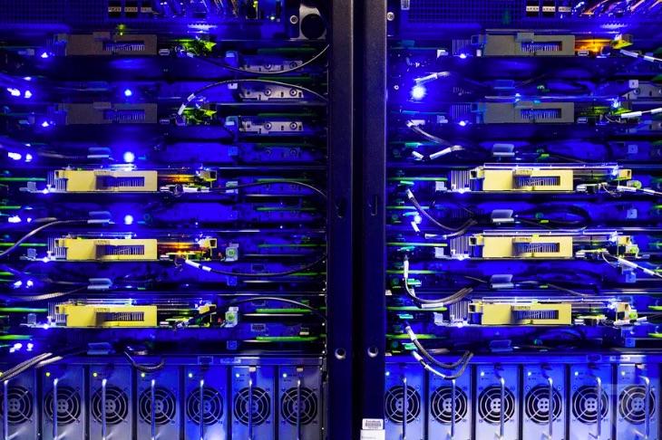 Facebook、谷歌、微軟、Twitter 四大巨頭聯(lián)合推出數(shù)據(jù)傳輸項(xiàng)目