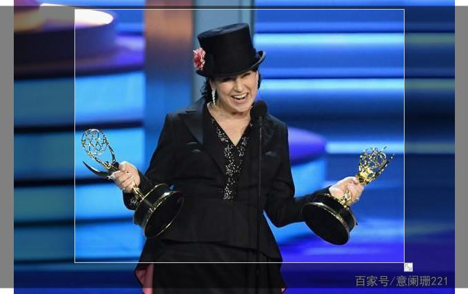 隨著高級(jí)有線電視在網(wǎng)絡(luò)電視中的流行，EMMYS陷入了新的低谷