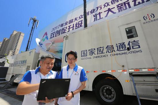 上海電信正式啟動了“企業(yè)上云計劃”,為企業(yè)提供云主機、云存儲、CDN等全線云產(chǎn)品