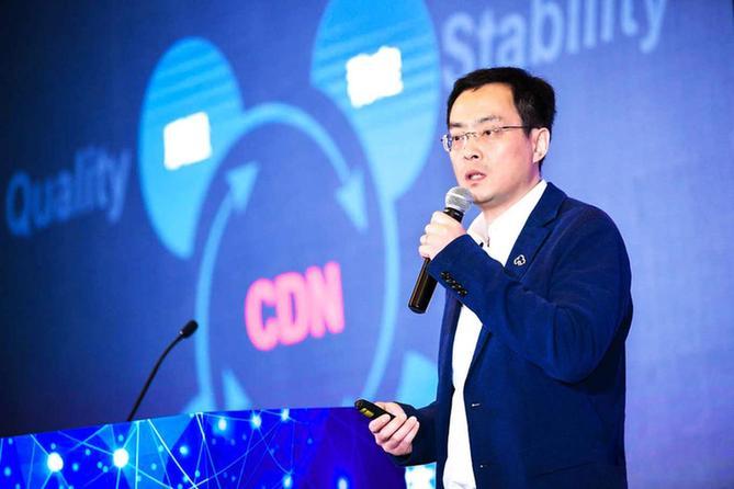 金山云首提“向上AI 向下邊緣”策略 創(chuàng)造CDN極致服務(wù)